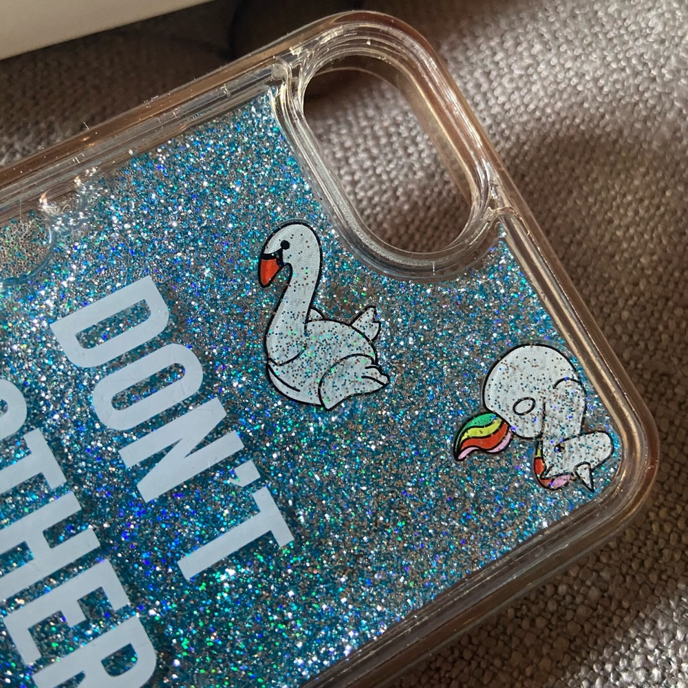 iPhone Floating Glitter Case - Picture 5 of 12